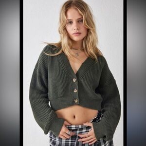 Button-Up cropped cardigan Sweater